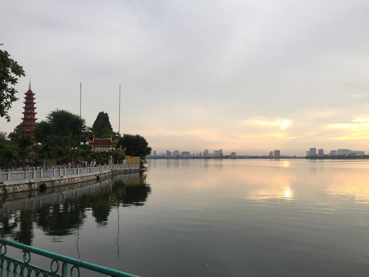 Thai Hoa Hotel Ханой Екстериор снимка